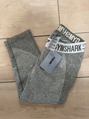 Gymshark Seamless Cropped Leggings with Branded Waistband